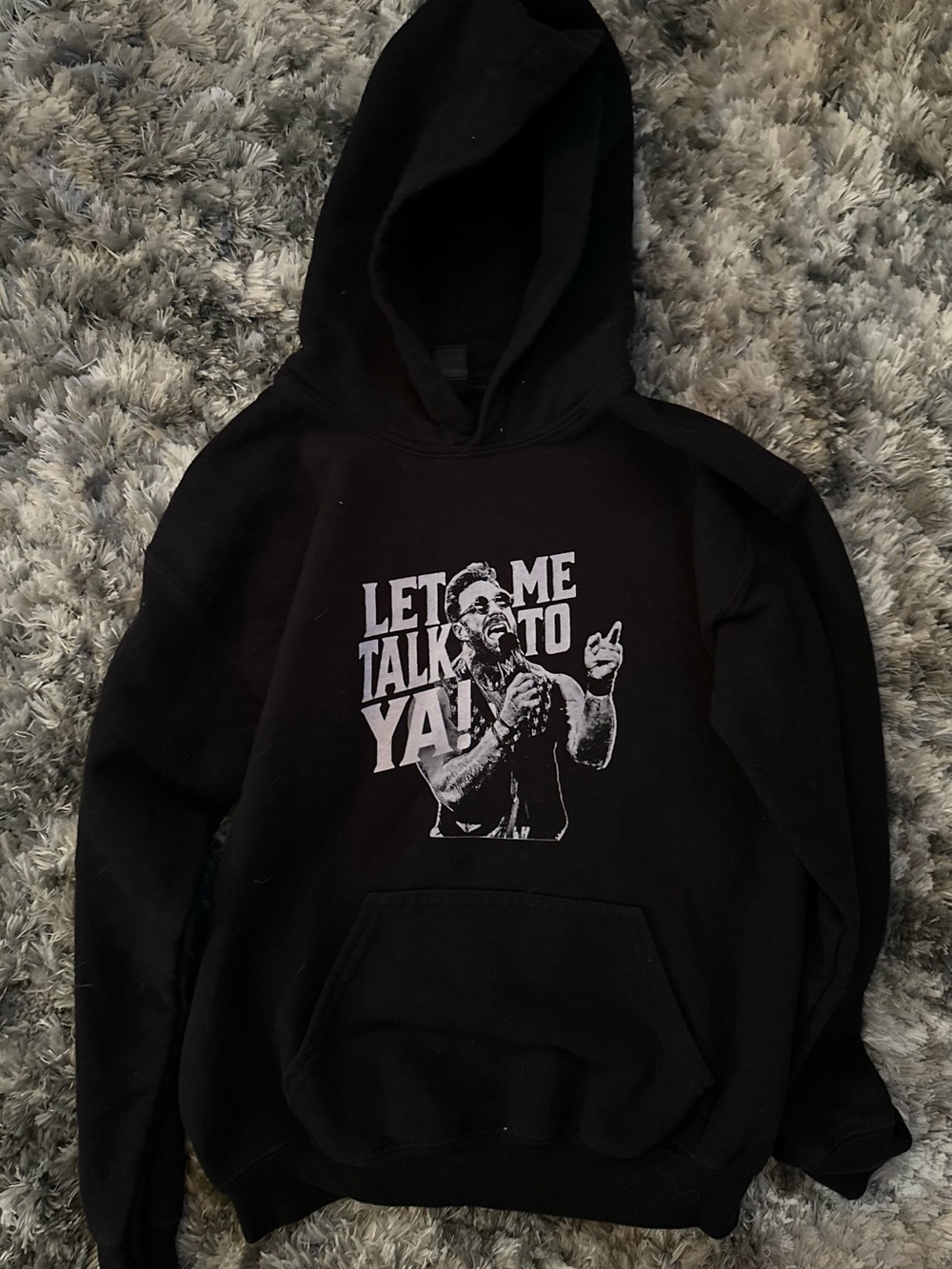 Gildan: Wrestler LA Knight - Black Pullover Hoodie